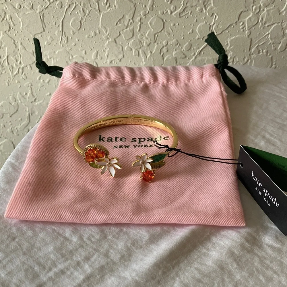 Kate Spade: Sweet Citrus Hinge Cuff- Gold Tone - Picture 13 of 16